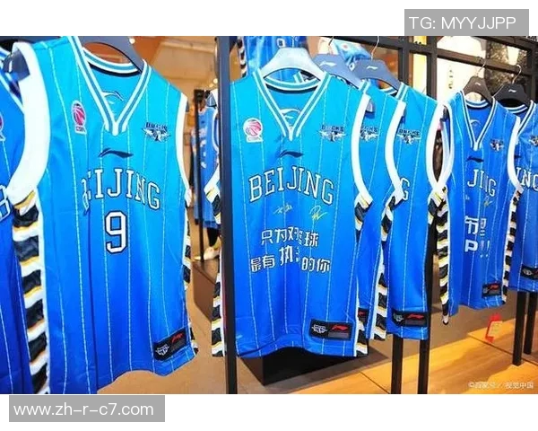 2025年美国足球球星球衣销量排行榜盘点 前十名球员表现出色